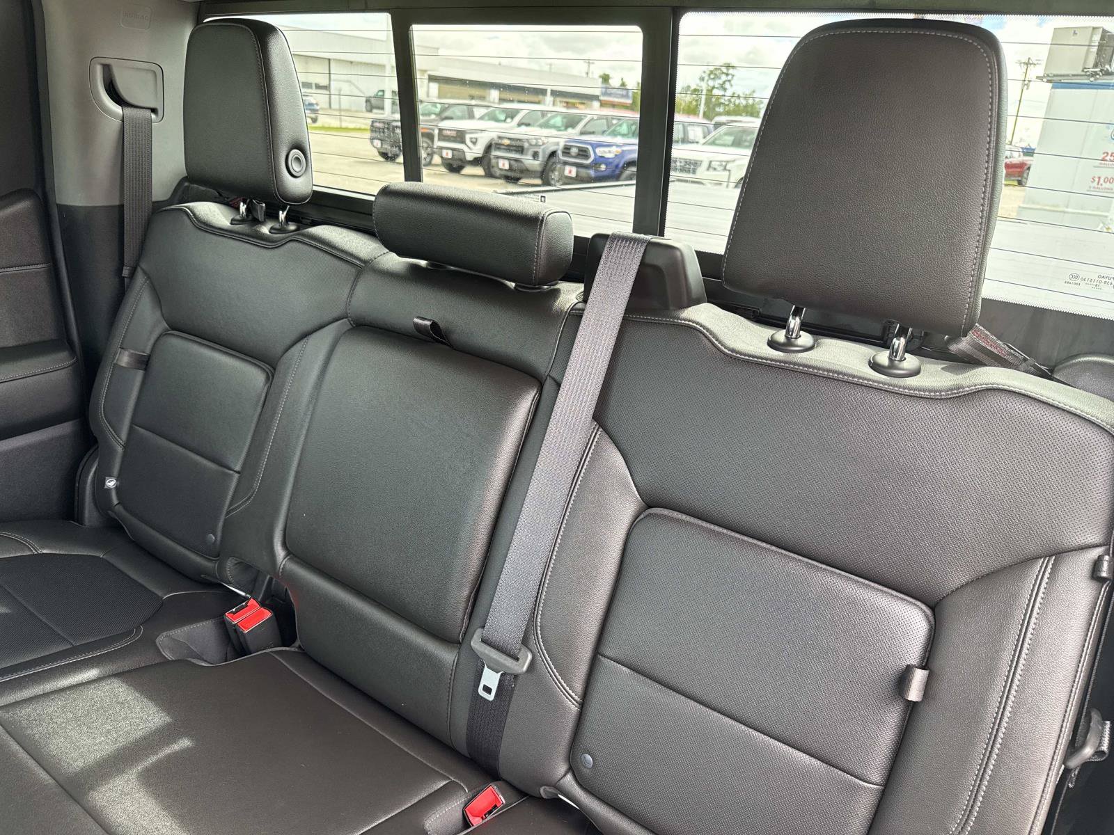 Used 2019 GMC Sierra 1500 SLT w/ SLT Premium Plus Package AWD/4WD image 17