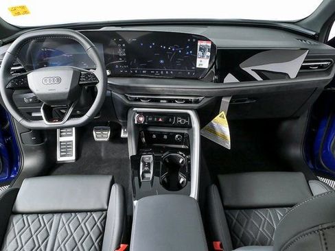New 2025 Audi SQ5 Premium Plus image 19