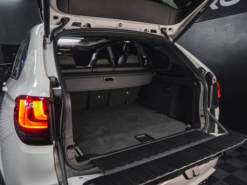 Used 2017 BMW X5 M image 48