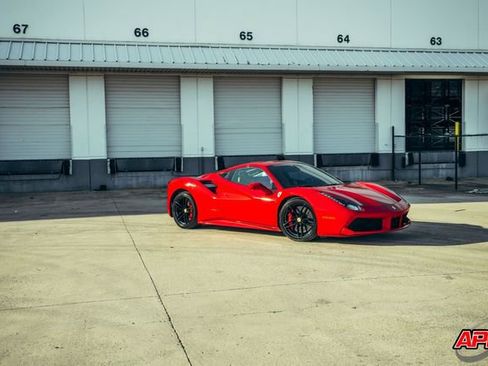 Used 2018 Ferrari 488 GTB image 48