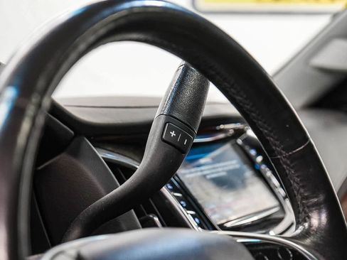 Used 2016 Cadillac Escalade Premium RWD image 24