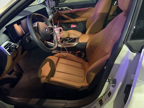 Certified 2025 BMW i4 eDrive40 w/ Premium Package image 8