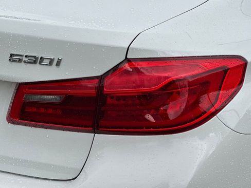 Used 2018 BMW 530i image 32