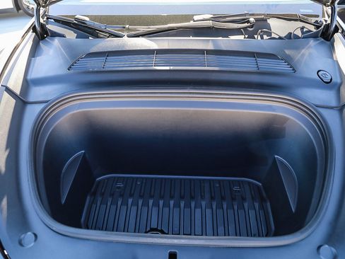 Used 2024 Tesla Model Y Long Range image 28