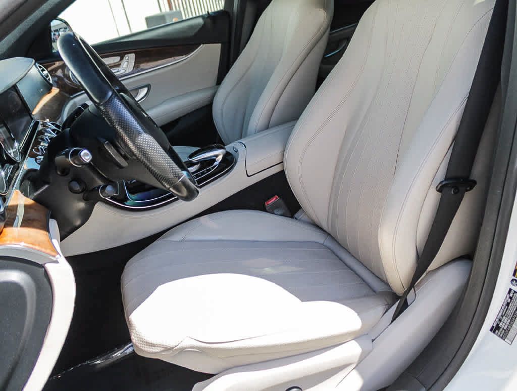 Used 2018 Mercedes-Benz E 300 image 18