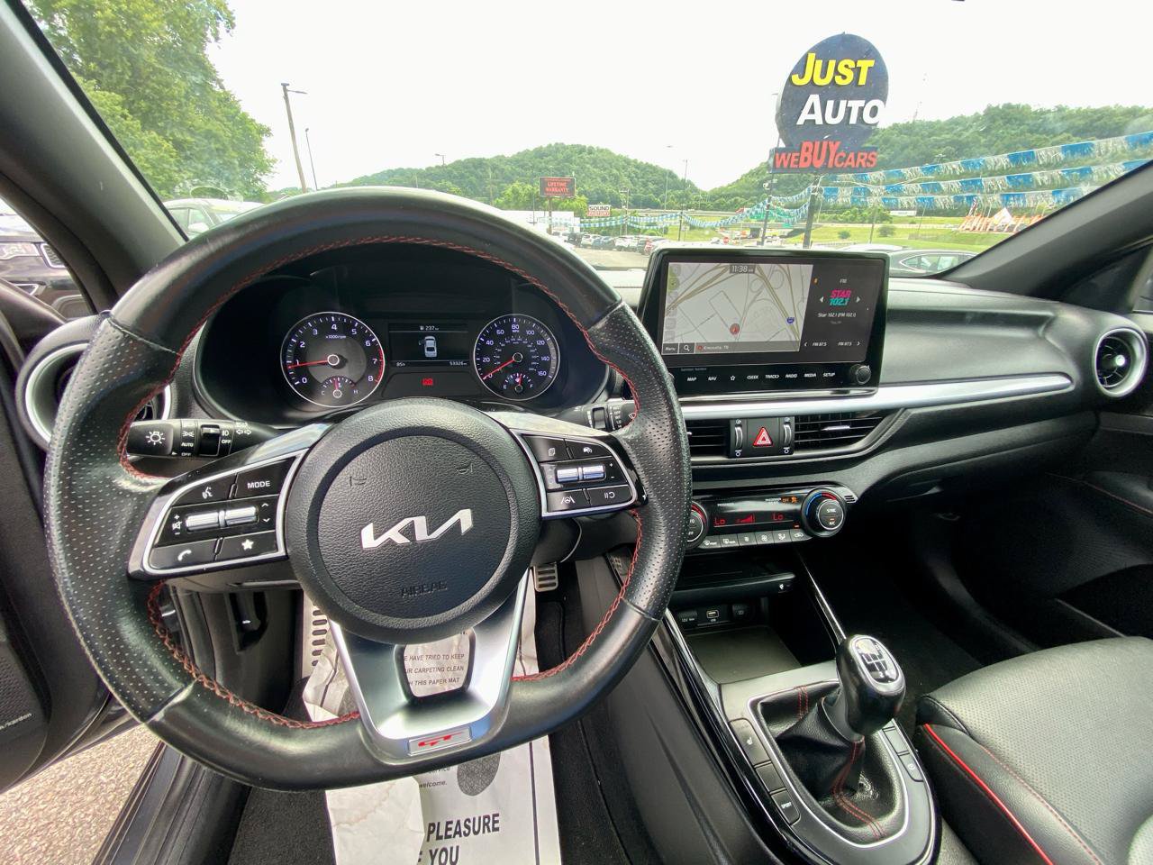 Used 2022 Kia Forte GT FWD image 23