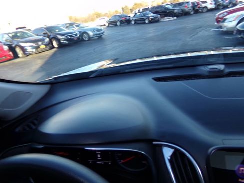 Used 2021 Chevrolet Malibu LT image 43