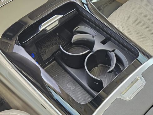 Certified 2023 Mercedes-Benz EQS 450+ SUV image 17