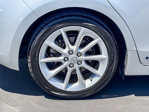 Used 2013 Lexus CT 200h FWD image 10