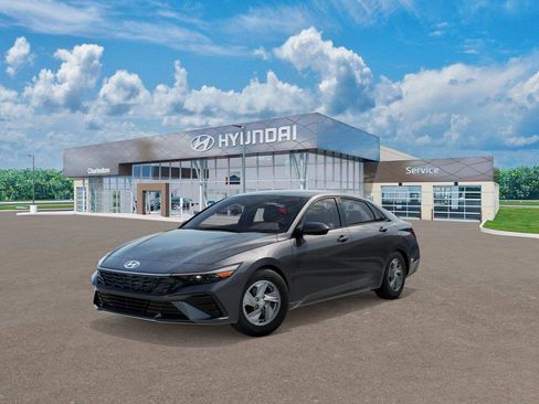 New 2026 Hyundai Elantra SE FWD image 1