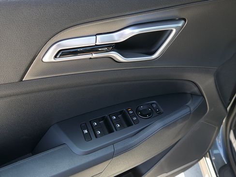 New 2026 Kia Sportage LX FWD image 10