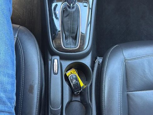 Used 2018 Buick Encore Essence image 19