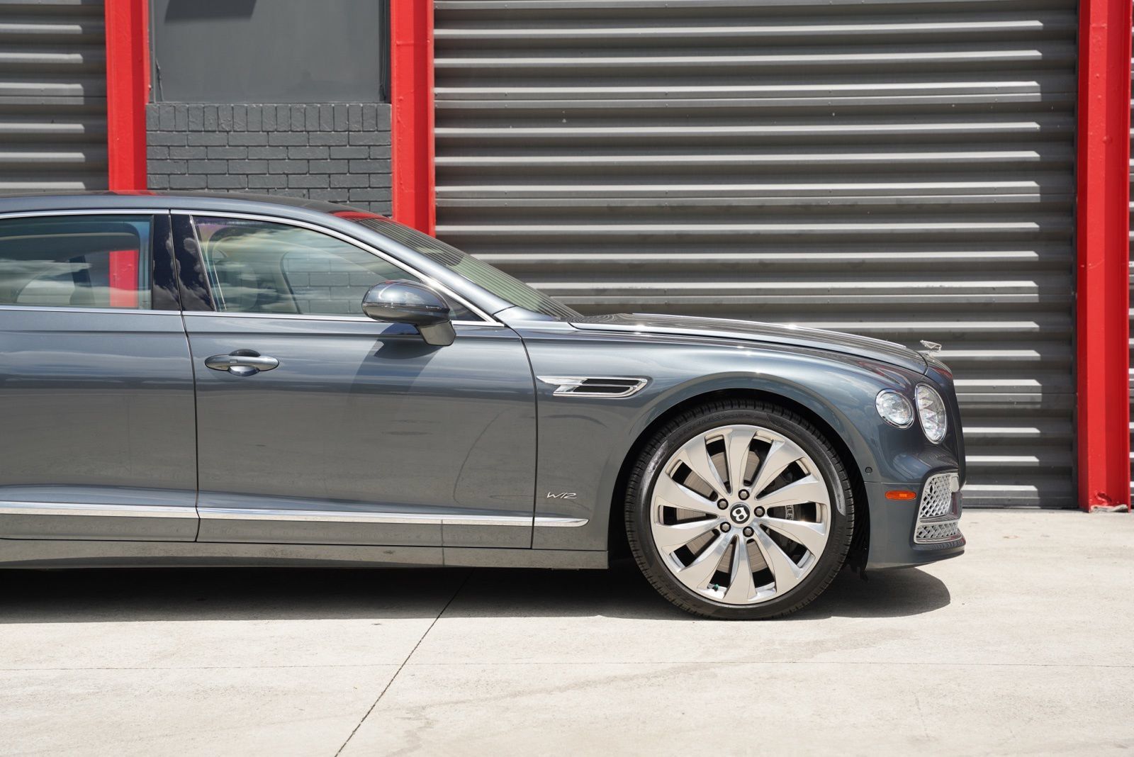Used 2020 Bentley Flying Spur W12 AWD/4WD image 3