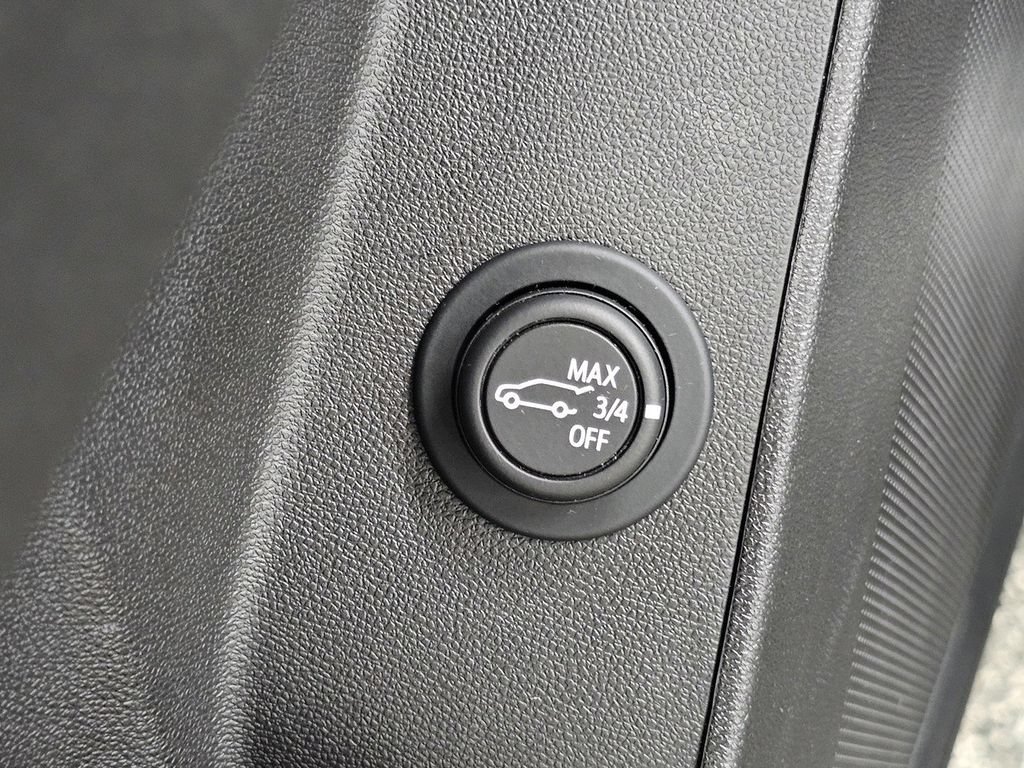Used 2024 Chevrolet Equinox LT w/ LPO, Floor Liner Package AWD/4WD image 33