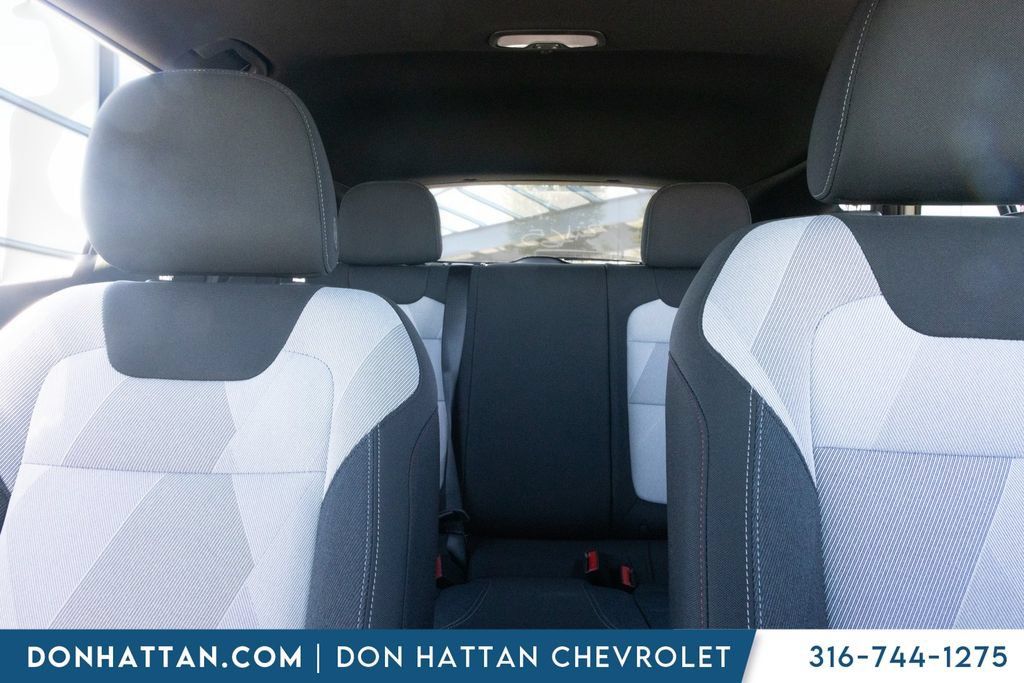 New 2026 Chevrolet Trax RS w/ Sunroof Package FWD image 19