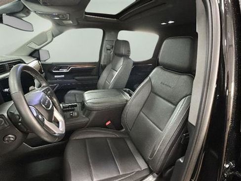 Used 2025 GMC Sierra 1500 Denali image 6
