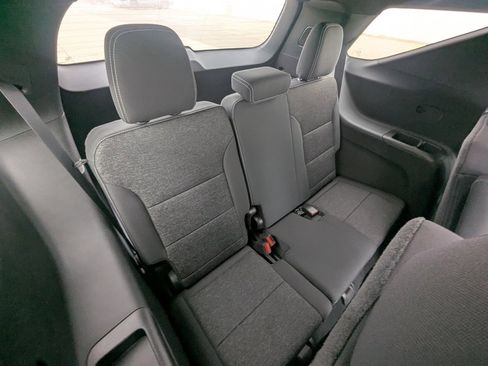 New 2026 Chevrolet Traverse LT w/ LPO, Floor Liner Package image 15