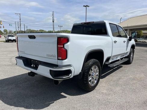 New 2026 Chevrolet Silverado 2500 High Country w/ High Country Premium Package AWD/4WD image 3