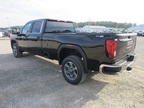 New 2026 GMC Sierra 3500 SLE w/ SLE Value Package AWD/4WD image 7