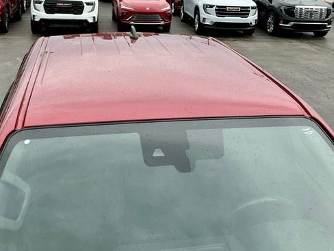 Used 2025 Nissan Frontier PRO-4X image 12