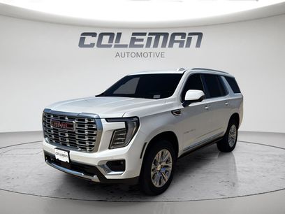 Used 2025 GMC Yukon Denali w/ Sun & Power Step Package