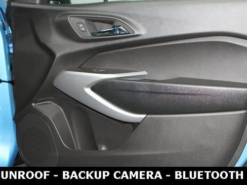 New 2026 Chevrolet Trax RS w/ Sunroof Package image 21
