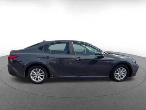 Used 2025 Toyota Camry LE image 16