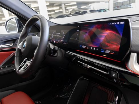 Certified 2025 BMW X2 xDrive28i w/ M Sport Package image 29