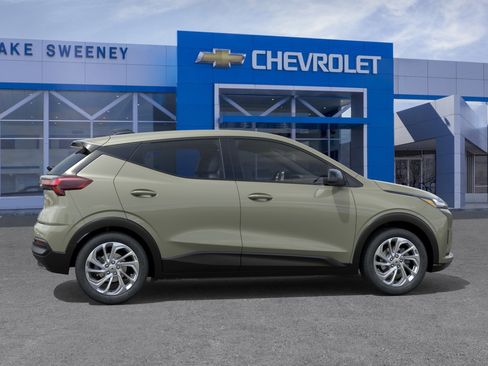 New 2027 Chevrolet Bolt LT FWD image 5