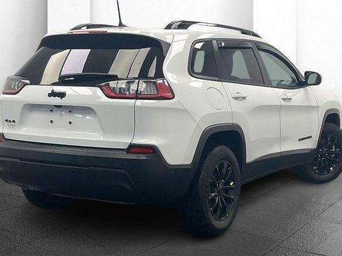 Used 2023 Jeep Cherokee Altitude Lux image 11