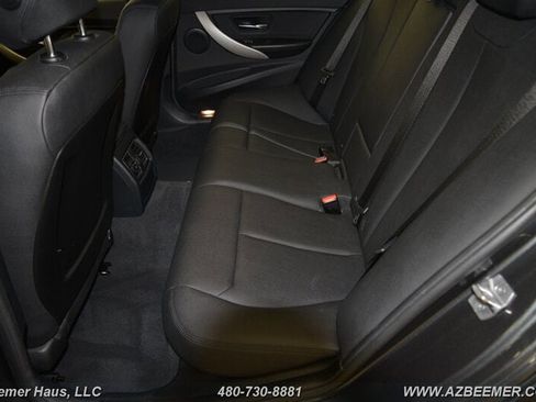 Used 2018 BMW 320i Sedan image 19