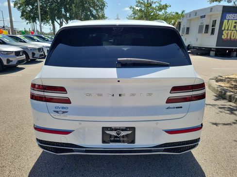 Certified 2025 Genesis GV80 3.5T Prestige AWD/4WD image 3