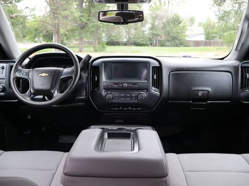 Used 2018 Chevrolet Silverado 1500 Custom w/ Custom Value Package RWD image 16