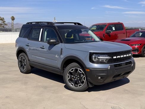 New 2025 Ford Bronco Sport Outer Banks w/ Outer Banks Tech Package+ image 2