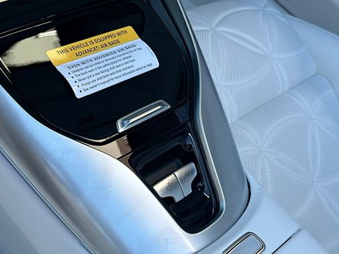 New 2026 Mercedes-Benz Maybach SL 680 image 13