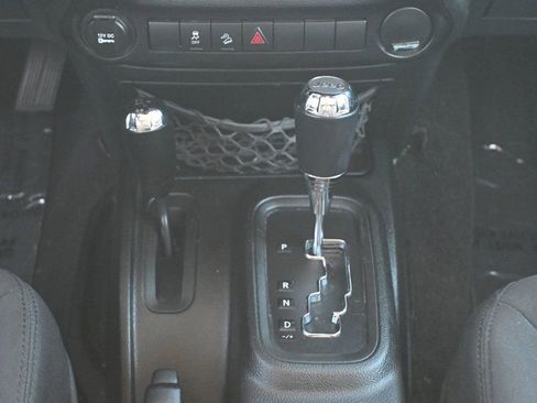 Used 2016 Jeep Wrangler Unlimited Sport w/ Connectivity Group AWD/4WD image 11