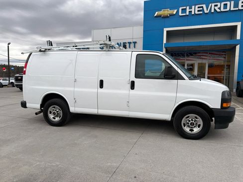 Used 2023 GMC Savana 2500 Work Van w/ Driver Convenience Package image 2
