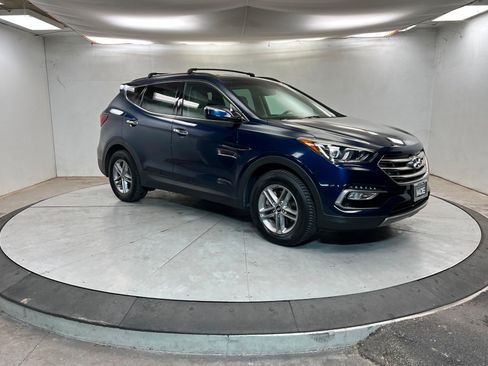 Used 2017 Hyundai Santa Fe Sport image 8