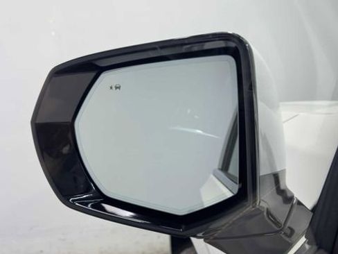 Used 2022 Cadillac Escalade ESV Premium Luxury image 11