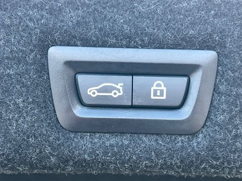 Used 2019 BMW 530i xDrive w/ Convenience Package image 24