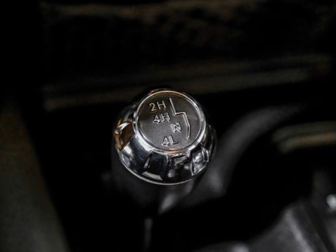 Used 2014 Jeep Wrangler Unlimited Rubicon image 27