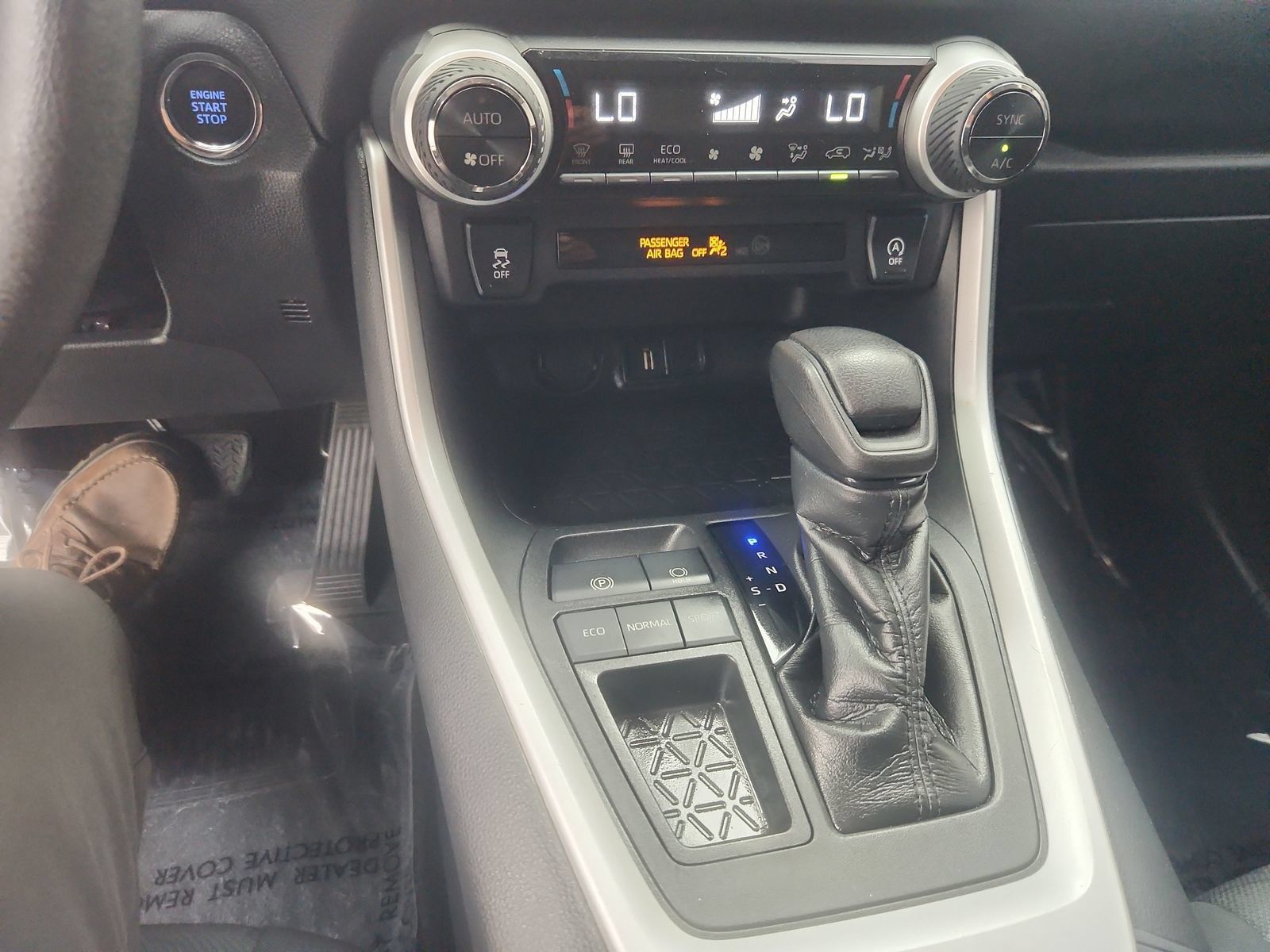 Used 2021 Toyota RAV4 XLE FWD image 20