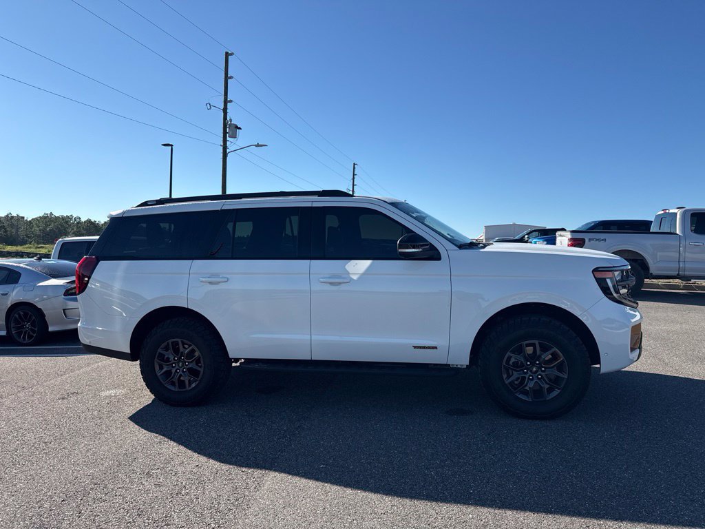 Used 2025 Ford Expedition Tremor AWD/4WD image 1