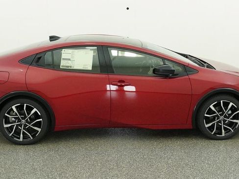 New 2026 Toyota Prius Plug-In Hybrid FWD image 22