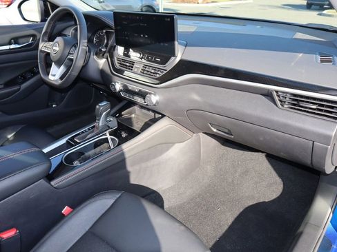 Certified 2025 Nissan Altima 2.5 SR w/ SR Premium Package image 25