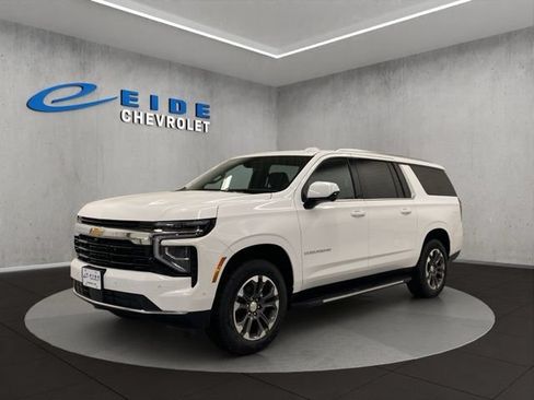 New 2026 Chevrolet Suburban LS AWD/4WD image 4
