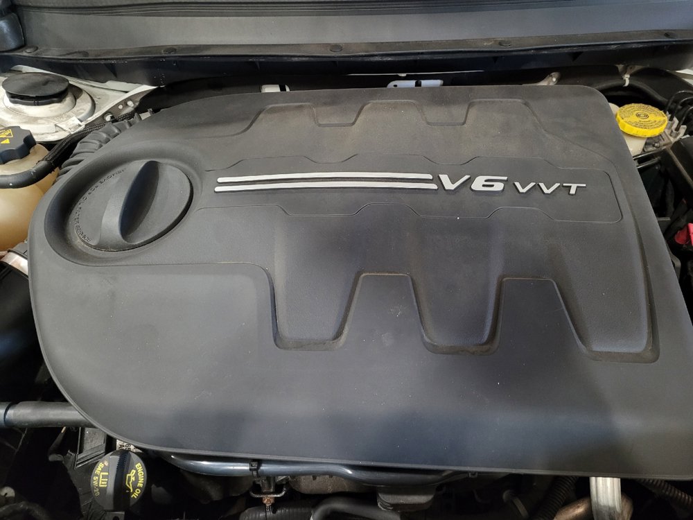 Used 2017 Jeep Cherokee Overland AWD/4WD image 30