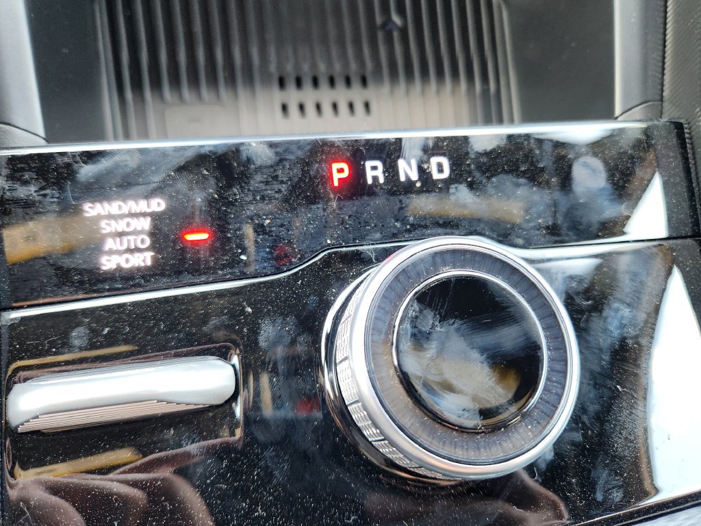 New 2026 Jeep Grand Cherokee Altitude AWD/4WD image 18