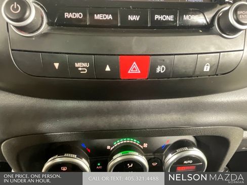 Used 2015 FIAT 500L Lounge FWD image 33