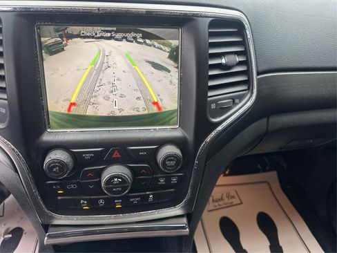 Used 2017 Jeep Grand Cherokee Altitude image 33